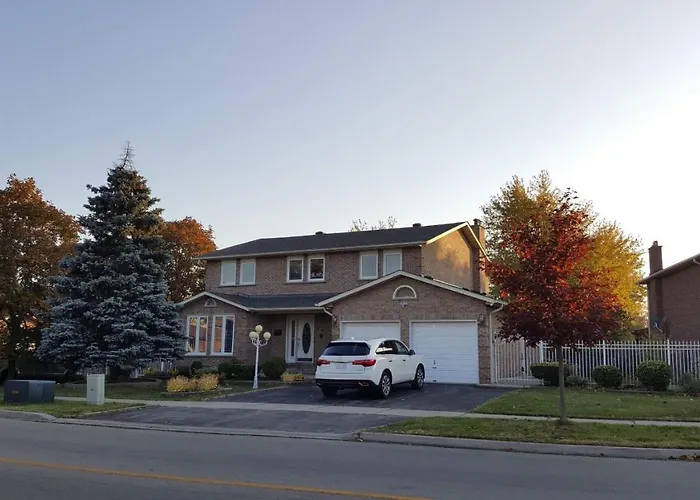 Comfort rooms near airport Mississauga - Tonronto