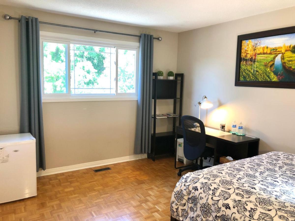 Homestay Comfort Near Toronto Airport *